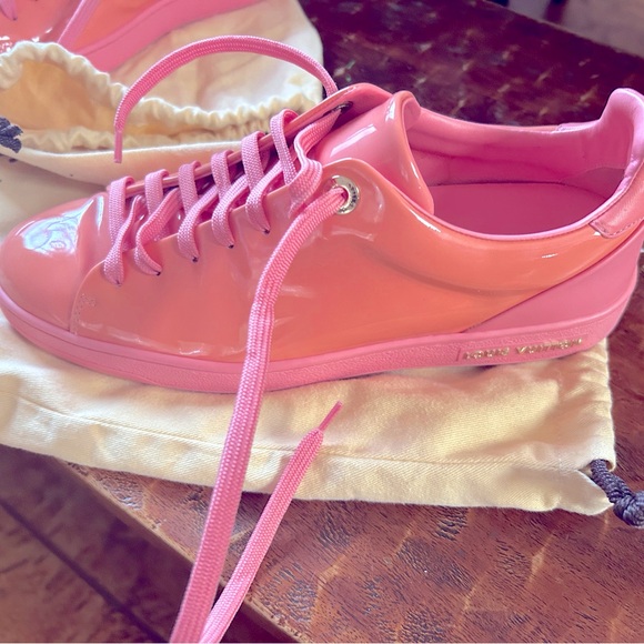 real leather Peach patent frontrow LV sneakers - Picture 1 of 6